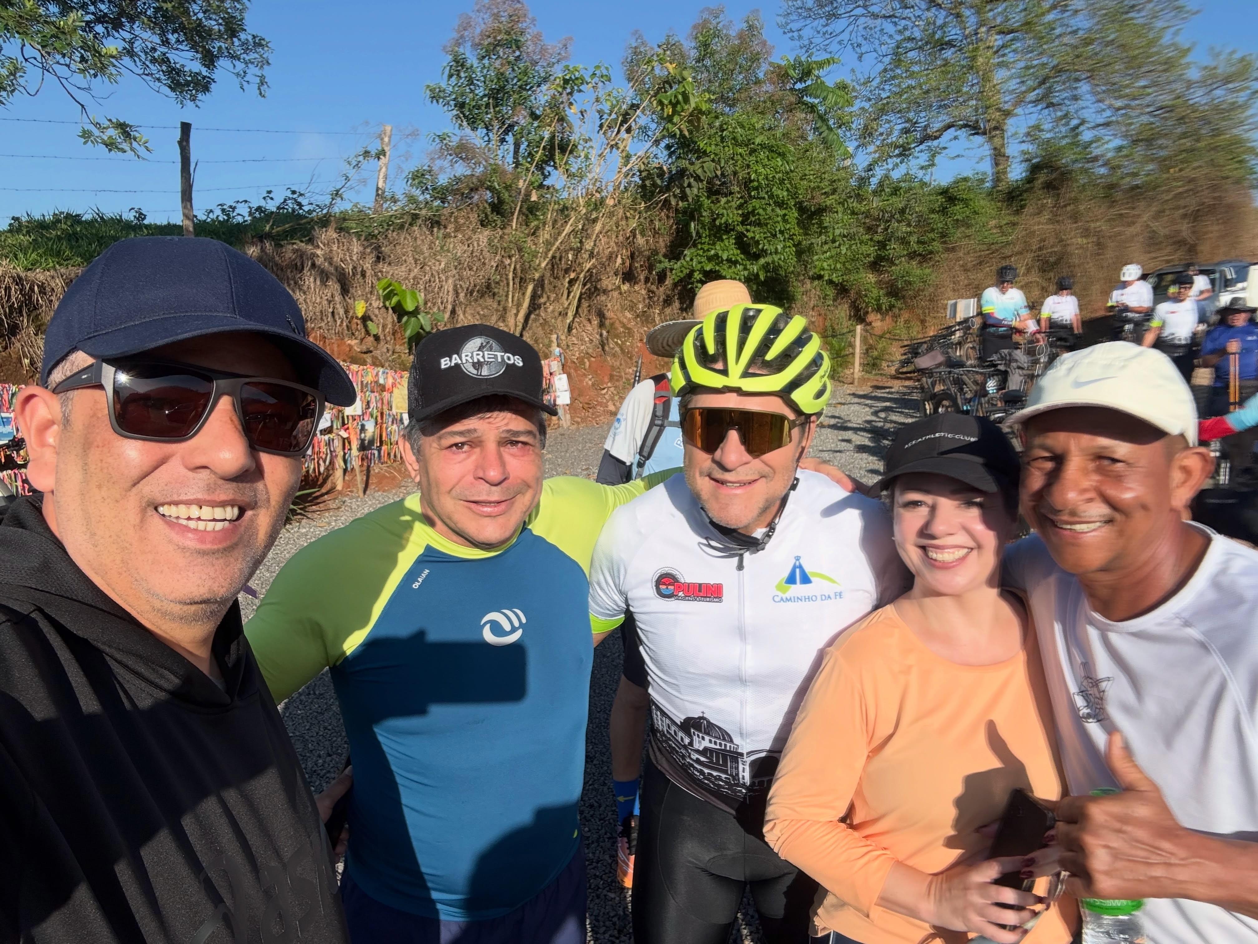 Daniel faz peregrinação de 300 km a Aparecida de bicicleta